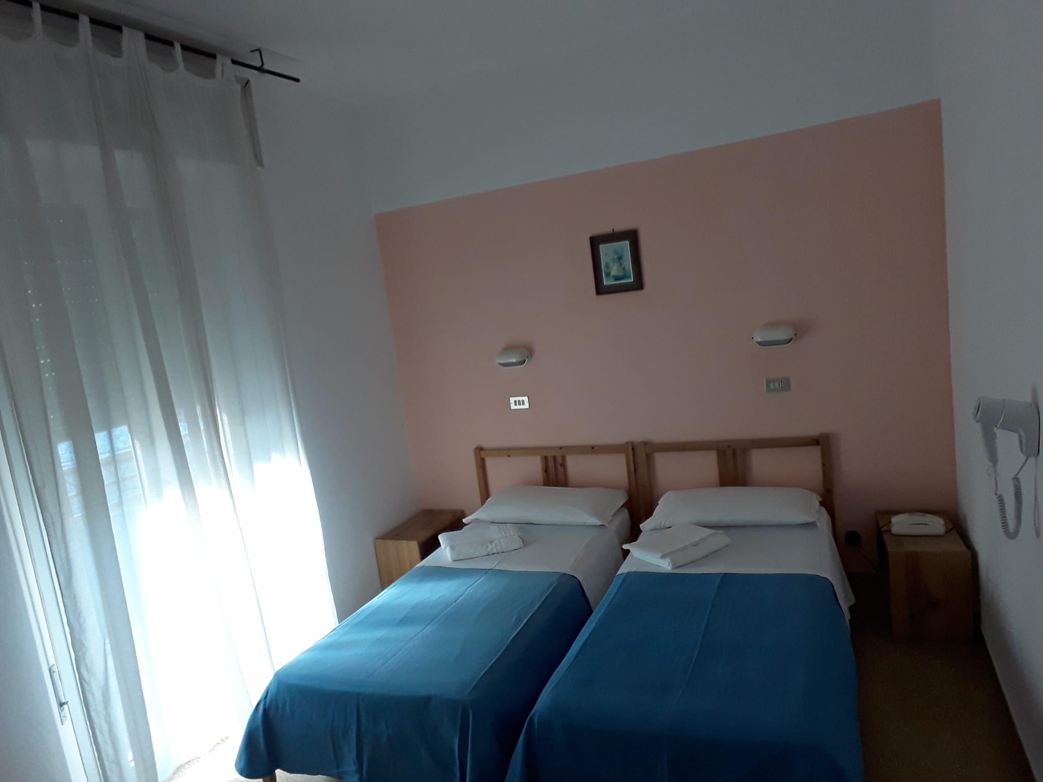 Hotel Colombo Riccione Bagian luar foto
