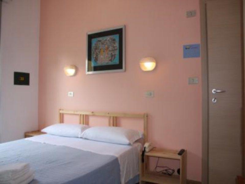 Hotel Colombo Riccione Bagian luar foto